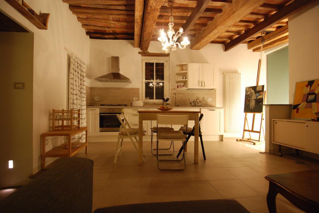 S. Agostino Fronte Mura ลุคคา ภายนอก รูปภาพ